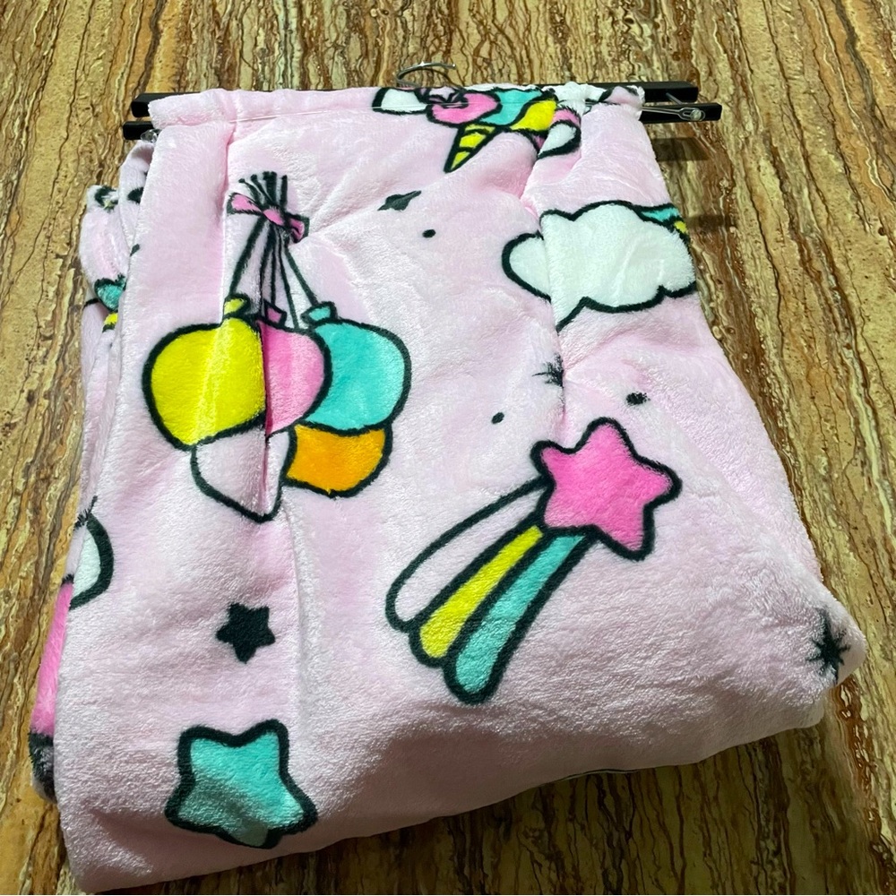 Hello Kitty - Picture 5 of 7